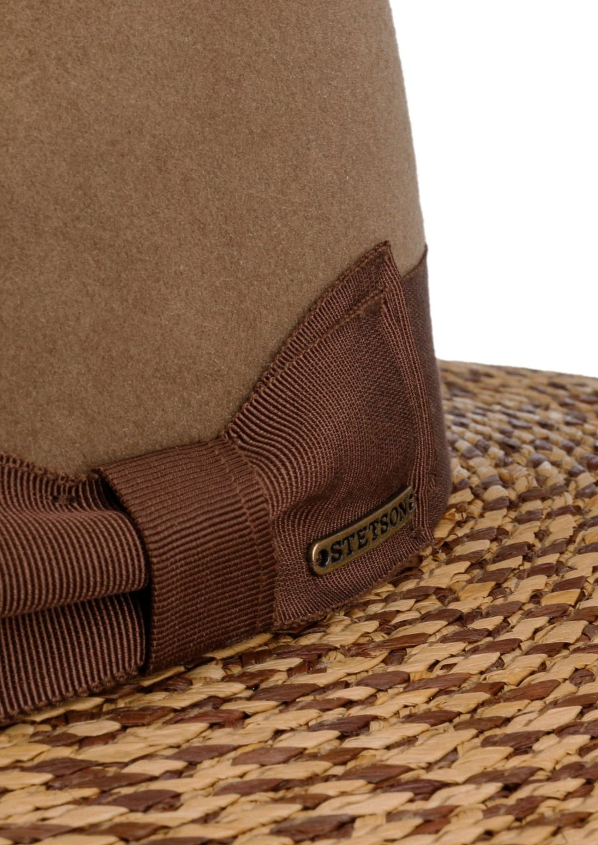 Wool Crown Traveller mit Strohkrempe